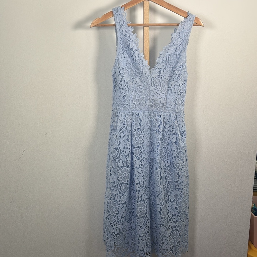 Astr The Label Women’s Blue V-Neck Lace Dress Wedding Small - Picture 2 of 6